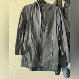 Long lululemon rain coat